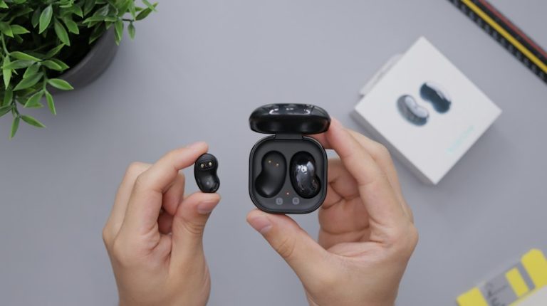 PureTone Hi-Fi Wireless Studio Buds